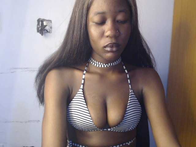 Sexyvian live cam on BongaCams