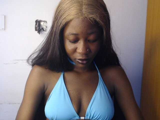 Sexyvian live cam on BongaCams