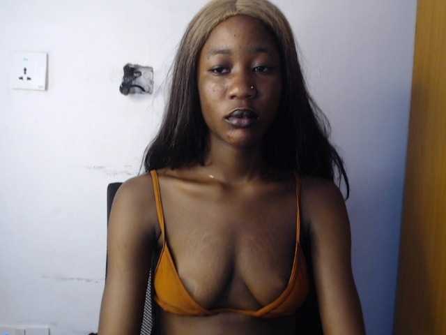 Sexyvian live cam on BongaCams