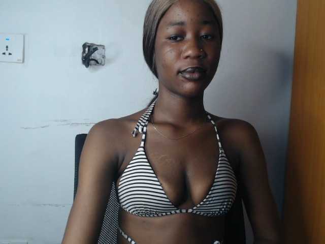 Sexyvian live cam on BongaCams