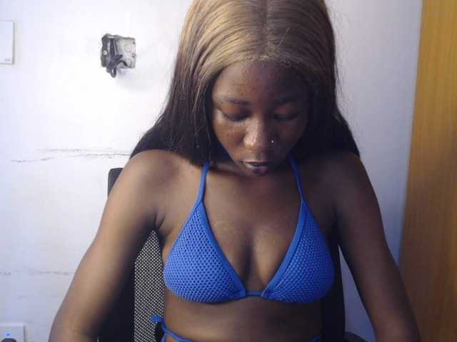 Sexyvian live cam on BongaCams