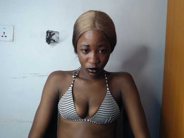 Sexyvian live cam on BongaCams
