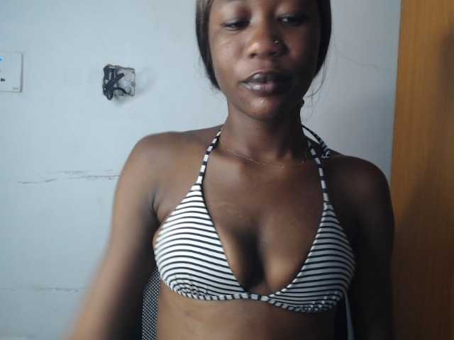 Sexyvian live cam on BongaCams