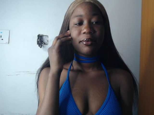 Sexyvian live cam on BongaCams