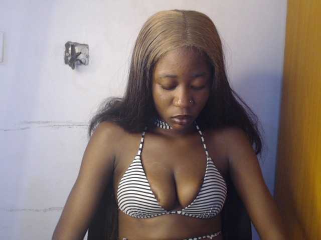 Sexyvian live cam on BongaCams