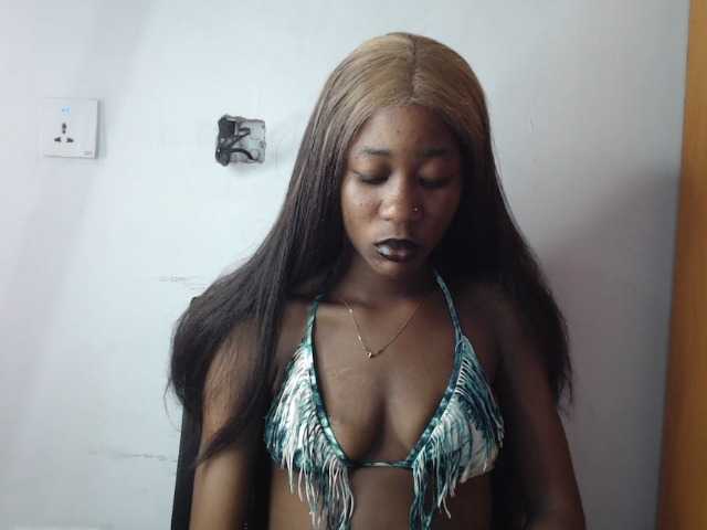 Sexyvian live cam on BongaCams