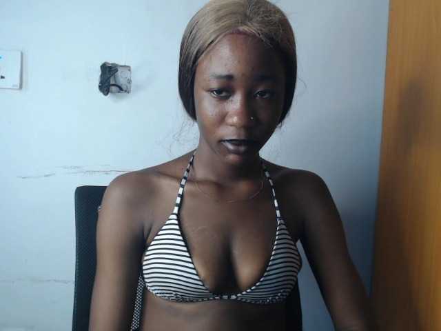 Sexyvian live cam on BongaCams