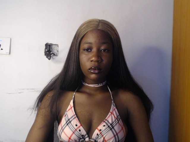 Sexyvian live cam on BongaCams