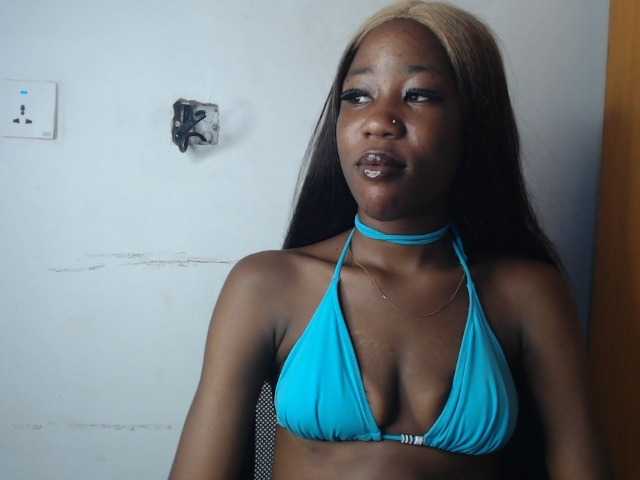 Sexyvian live cam on BongaCams