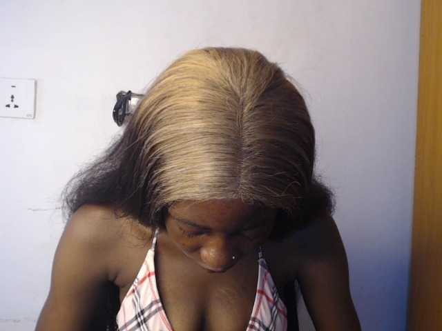 Sexyvian live cam on BongaCams