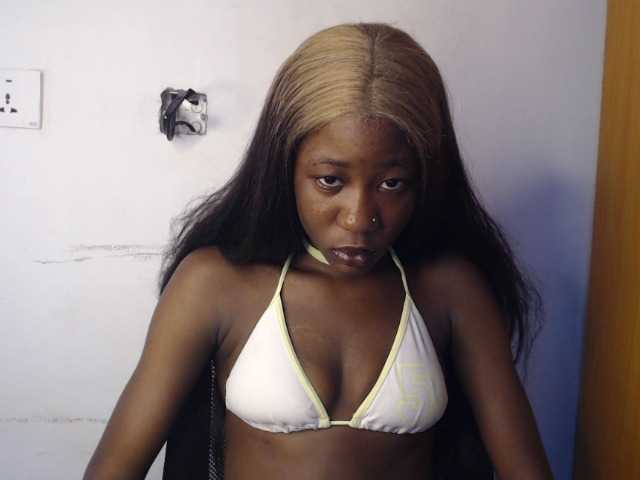 Sexyvian live cam on BongaCams