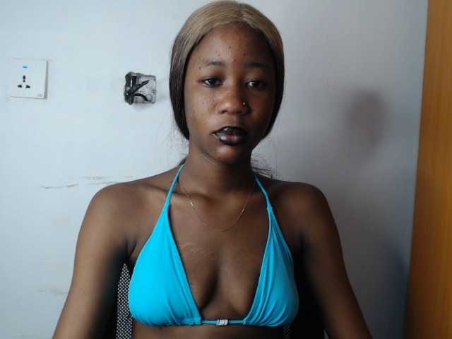Sexyvian live cam on BongaCams