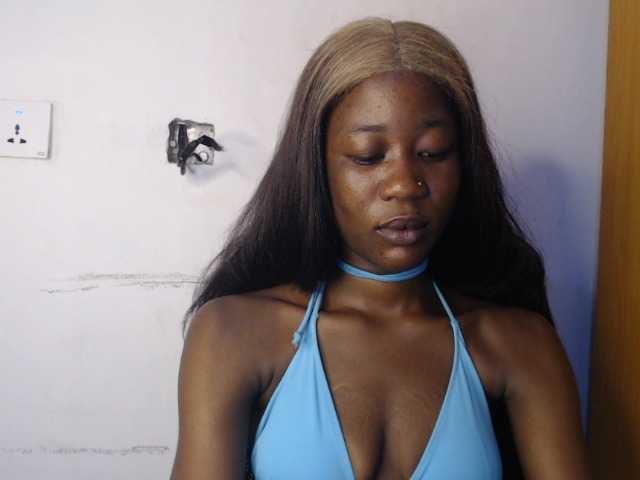 Sexyvian live cam on BongaCams