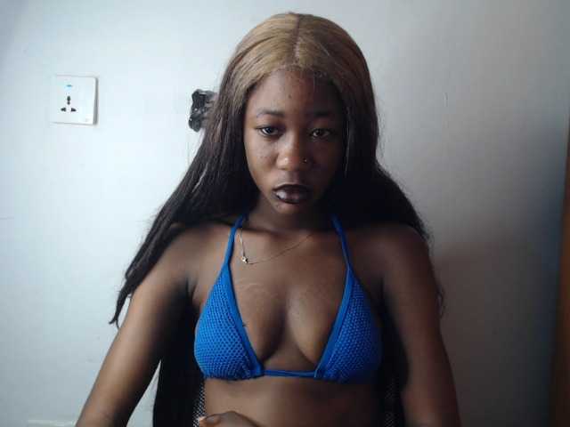 Sexyvian live cam on BongaCams