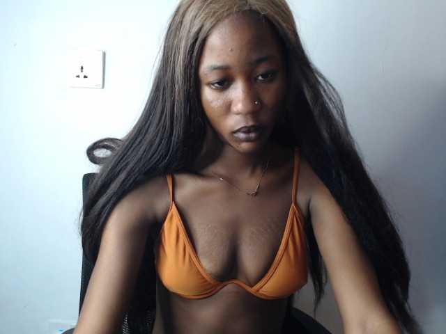 Sexyvian live cam on BongaCams