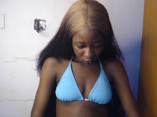 Sexyvian live cam on BongaCams