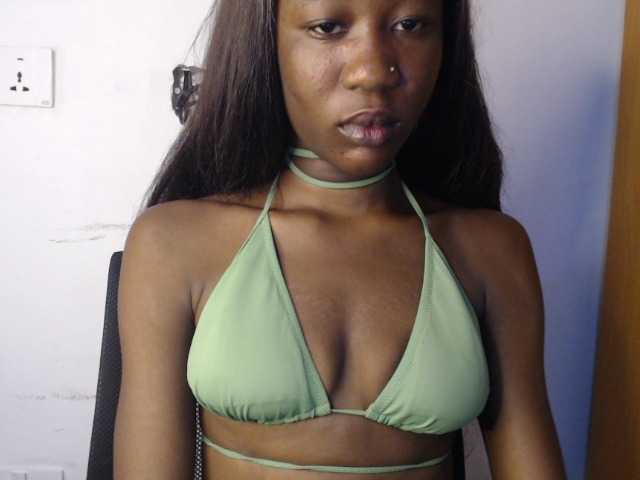 Sexyvian live cam on BongaCams