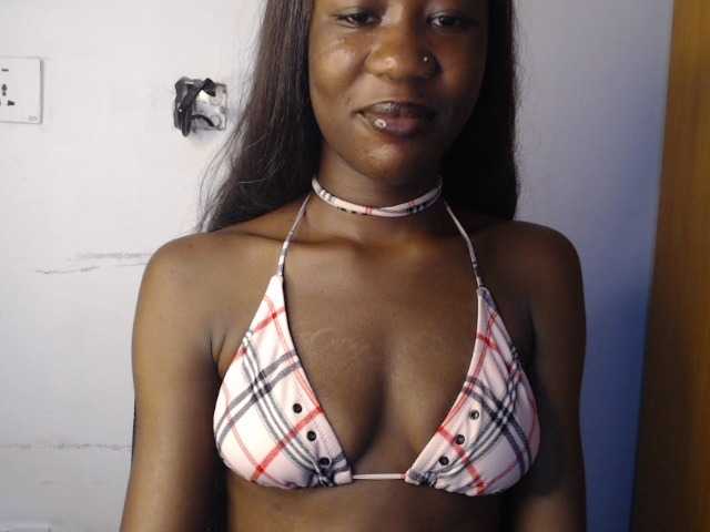 Sexyvian live cam on BongaCams