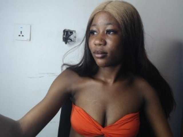 Sexyvian live cam on BongaCams