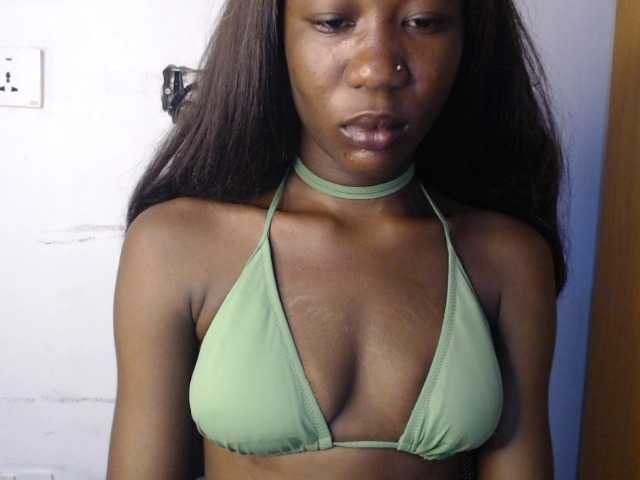 Sexyvian live cam on BongaCams