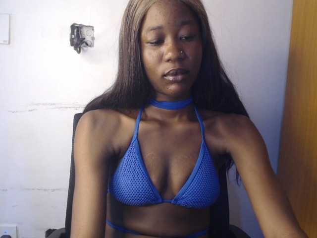 Sexyvian live cam on BongaCams