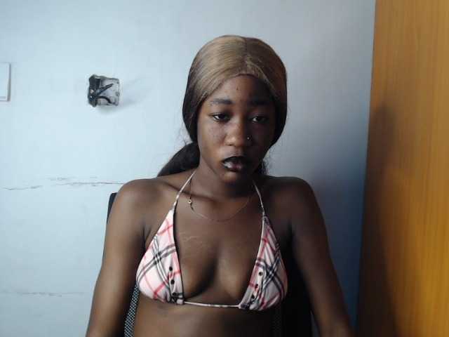 Sexyvian live cam on BongaCams