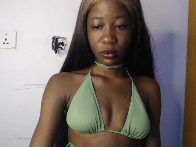 Sexyvian live cam on BongaCams