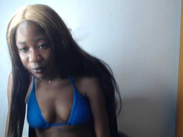 Sexyvian live cam on BongaCams
