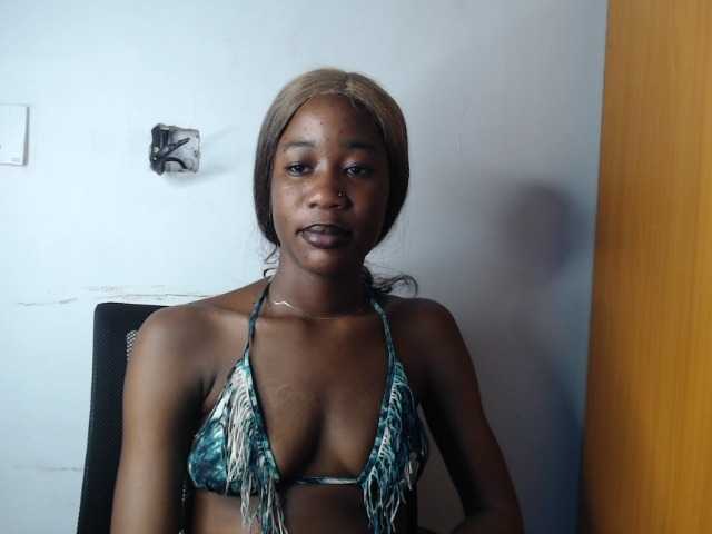Sexyvian live cam on BongaCams
