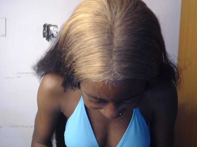 Sexyvian live cam on BongaCams