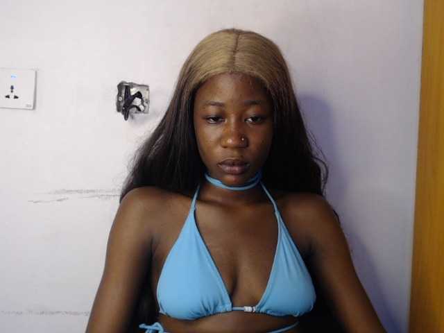 Sexyvian live cam on BongaCams