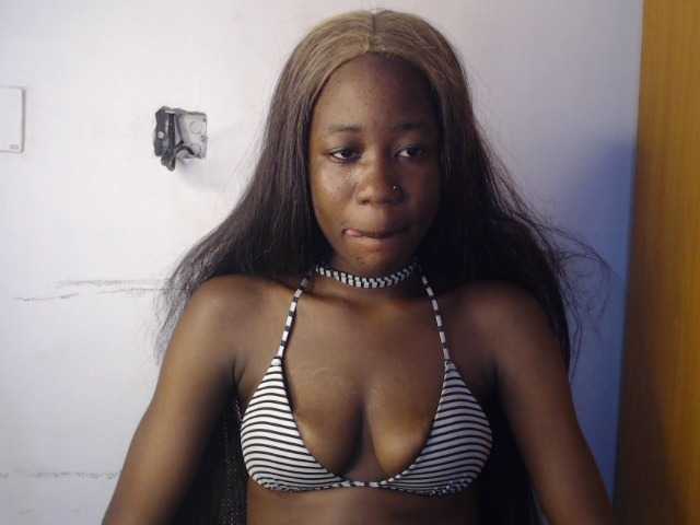 Sexyvian live cam on BongaCams