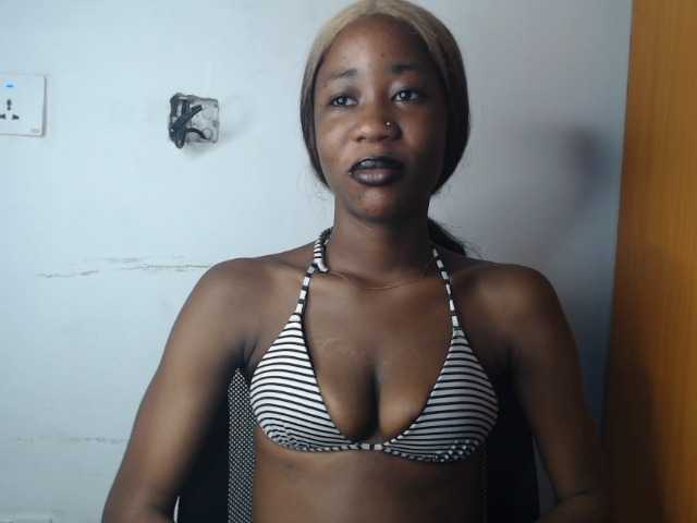 Sexyvian live cam on BongaCams