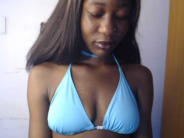 Sexyvian live cam on BongaCams