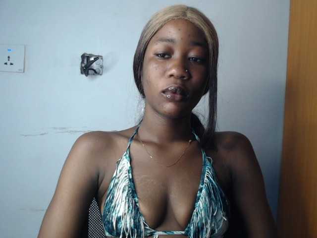 Sexyvian live cam on BongaCams