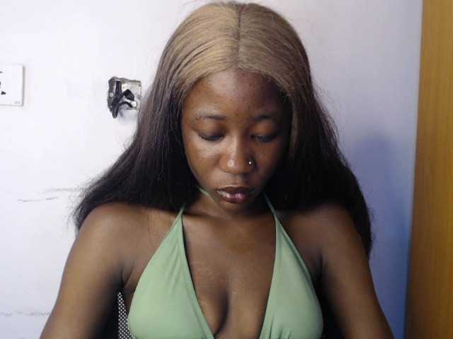 Sexyvian live cam on BongaCams
