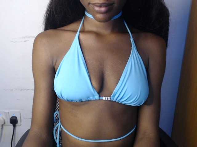 Sexyvian live cam on BongaCams