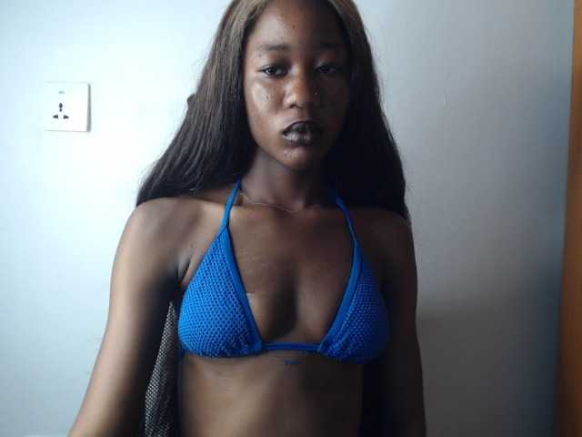 Sexyvian live cam on BongaCams