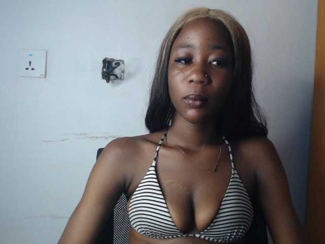 Sexyvian live cam preview