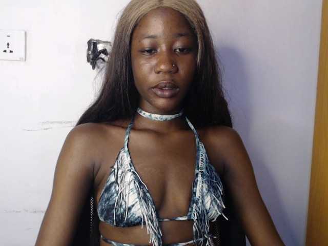 Sexyvian live cam on BongaCams