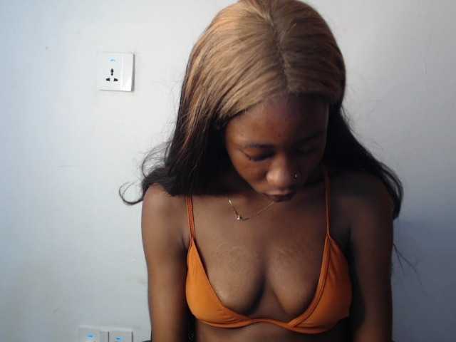 Sexyvian live cam on BongaCams