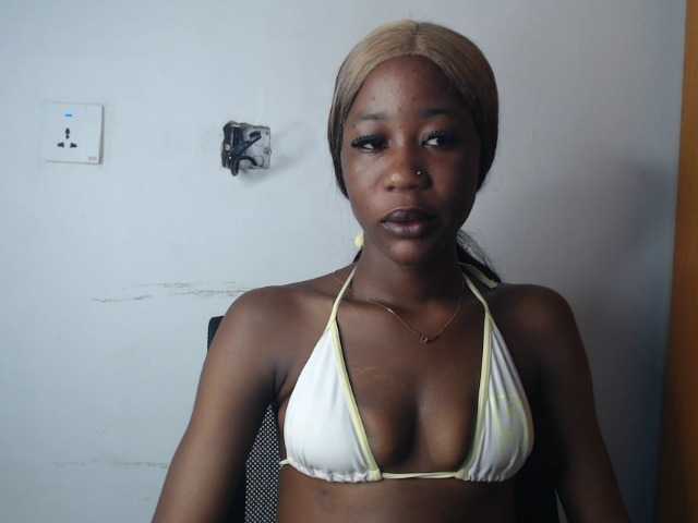 Sexyvian live cam on BongaCams
