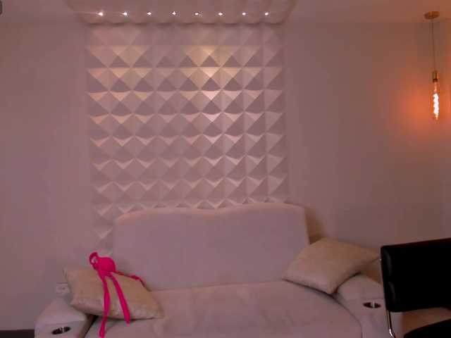 MollyJones live cam on BongaCams