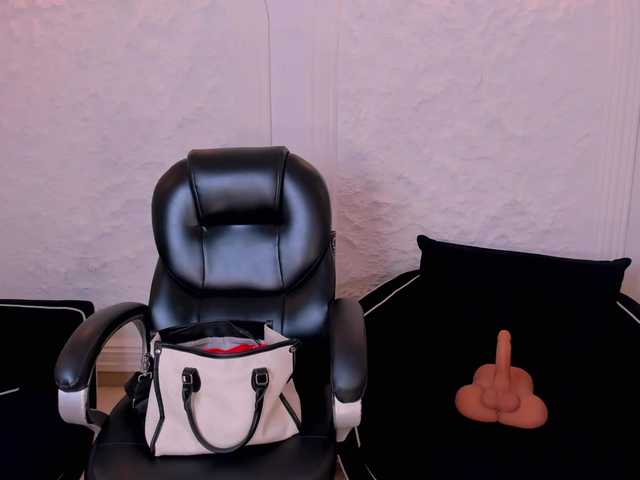 MollyJones live cam on BongaCams