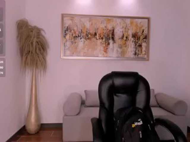 MollyJones live cam on BongaCams