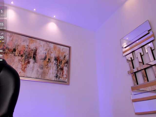 MollyJones live cam on BongaCams