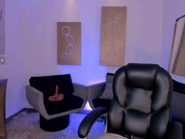 MollyJones live cam on BongaCams