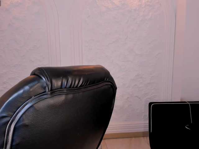 MollyJones live cam on BongaCams