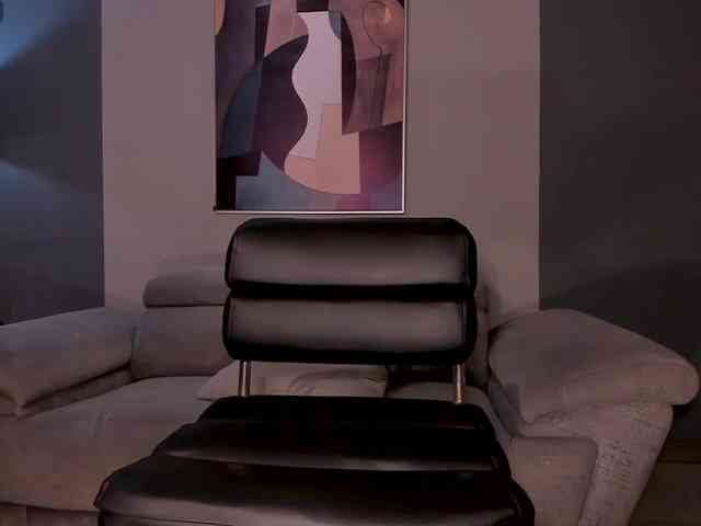 MollyJones webcam