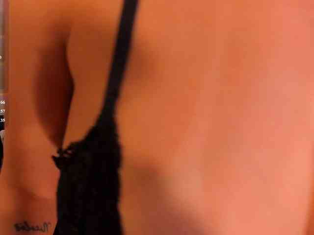 MollyJones webcam